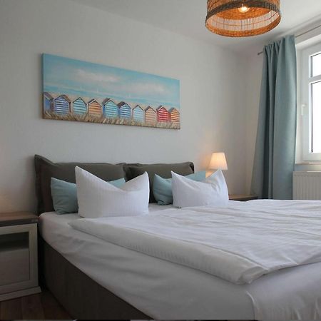 גוהרן Ferienwohnung Mit Schwimmbadnutzung In Sellin - Haus Strandeck Fewo 14 מראה חיצוני תמונה