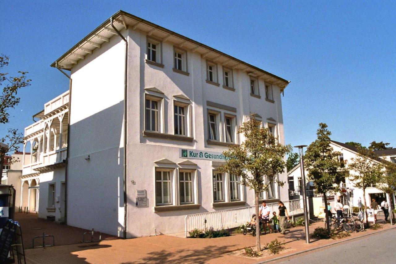 גוהרן Ferienwohnung Mit Schwimmbadnutzung In Sellin - Haus Strandeck Fewo 14 מראה חיצוני תמונה