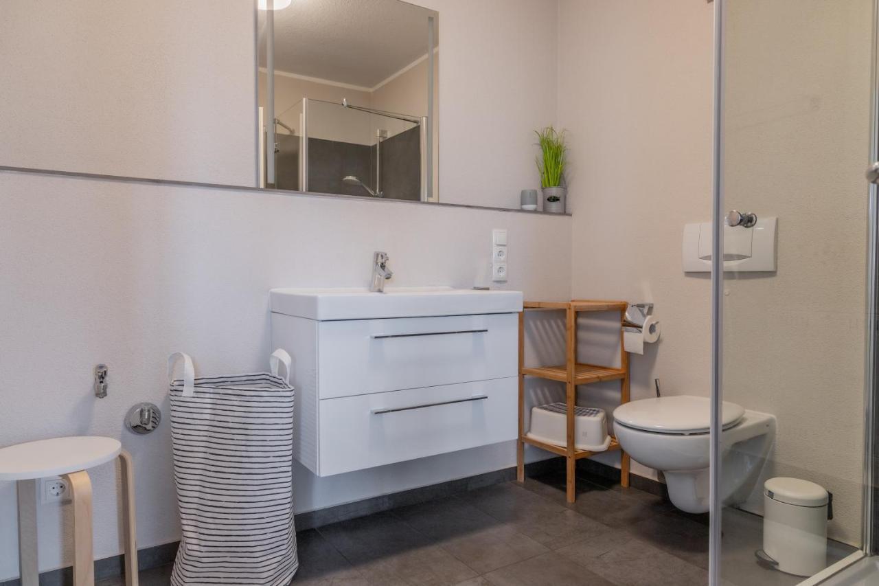 גוהרן Ferienwohnung Mit Schwimmbadnutzung In Sellin - Haus Strandeck Fewo 14 מראה חיצוני תמונה