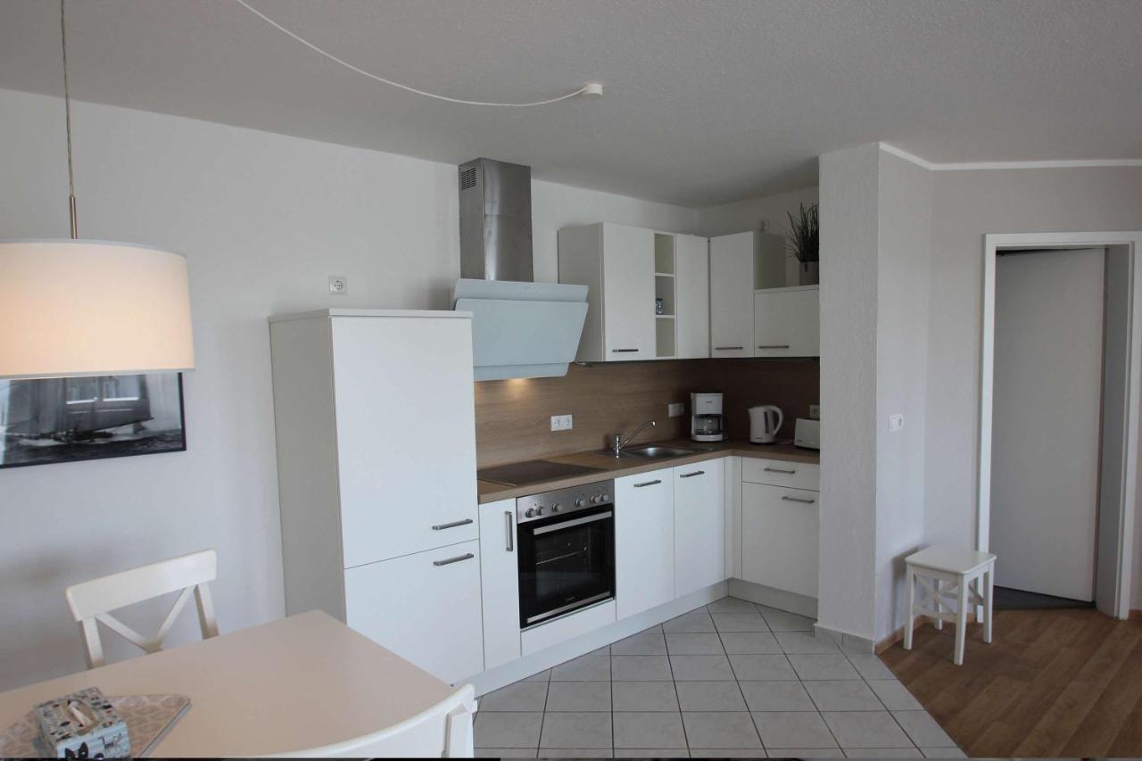 גוהרן Ferienwohnung Mit Schwimmbadnutzung In Sellin - Haus Strandeck Fewo 14 מראה חיצוני תמונה